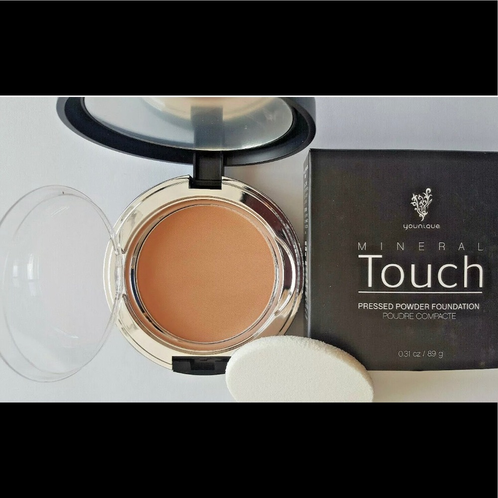 Younique Touch Pressed Powder- Chiffon NIB